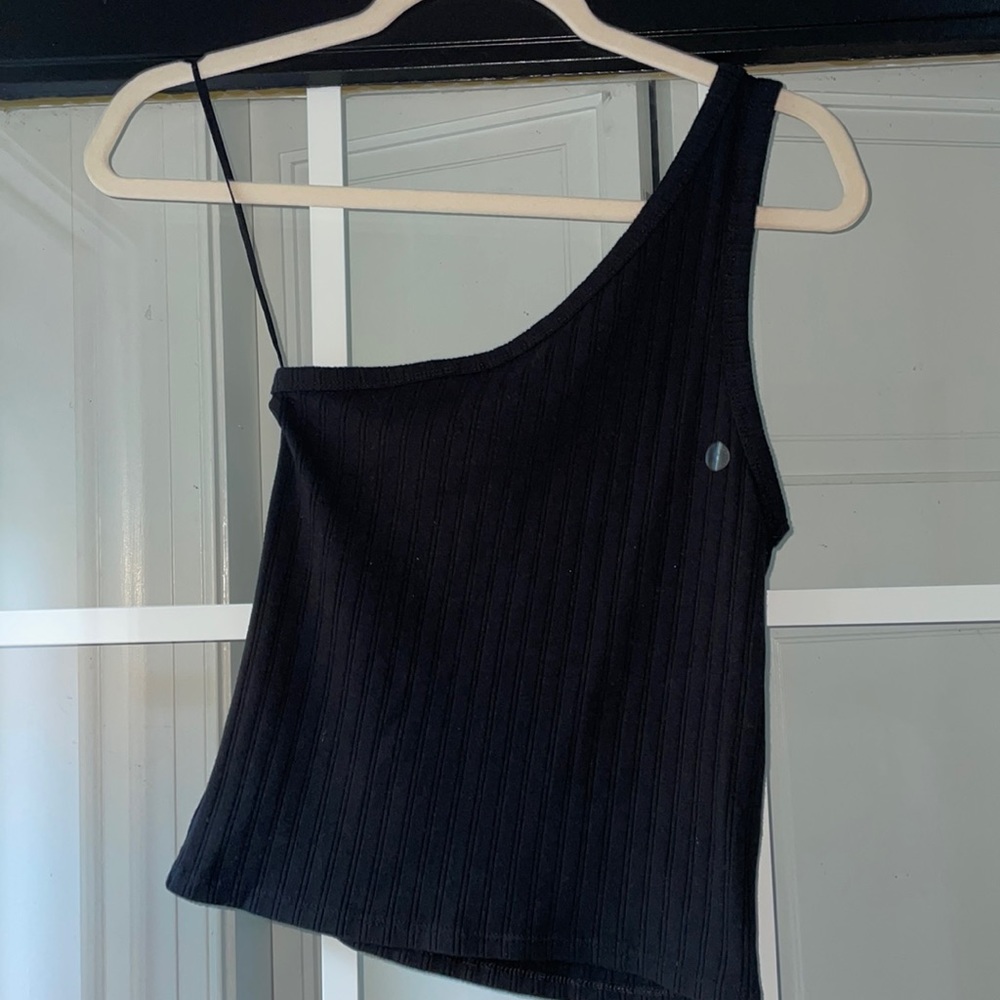 AE black ribbed one shoulder tank top. Size Small. New with tags.